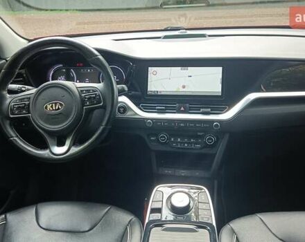 Киа Niro 2020 в Львове на Automoto.ua Красный Киа Niro, объемом двигателя 0 л и пробегом 105 тыс. км за 19999 $, фото 28 на Automoto.ua
