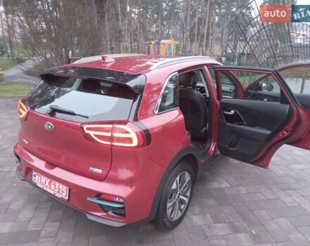 Красный Киа Niro, объемом двигателя 0 л и пробегом 87 тыс. км за 20492 $, фото 25 на Automoto.ua