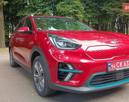 Киа Niro 2020 в Львове на Automoto.ua Красный Киа Niro, объемом двигателя 0 л и пробегом 105 тыс. км за 19999 $, фото 4 на Automoto.ua
