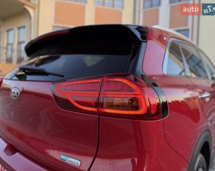 Красный Киа Niro, объемом двигателя 0 л и пробегом 67 тыс. км за 19850 $, фото 49 на Automoto.ua