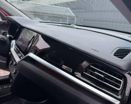 Красный Киа Niro, объемом двигателя 0 л и пробегом 144 тыс. км за 18800 $, фото 35 на Automoto.ua