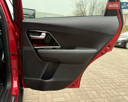 Червоний Кіа Niro, об'ємом двигуна 0 л та пробігом 128 тис. км за 19900 $, фото 53 на Automoto.ua