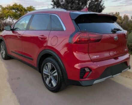Красный Киа Niro, объемом двигателя 1.6 л и пробегом 39 тыс. км за 8700 $, фото 3 на Automoto.ua