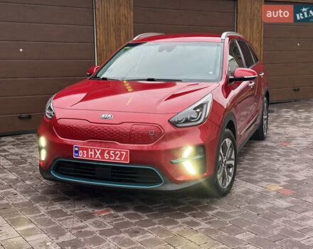 Красный Киа Niro, объемом двигателя 0 л и пробегом 144 тыс. км за 18800 $, фото 3 на Automoto.ua
