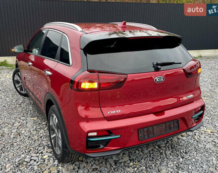 Киа Niro 2020 в Дрогобыче на Automoto.ua Красный Киа Niro, объемом двигателя 0 л и пробегом 159 тыс. км за 19399 $, фото 3 на Automoto.ua