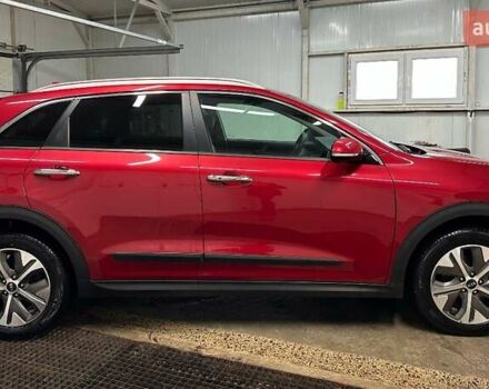 Красный Киа Niro, объемом двигателя 0 л и пробегом 47 тыс. км за 24900 $, фото 29 на Automoto.ua