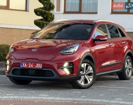 Красный Киа Niro, объемом двигателя 0 л и пробегом 67 тыс. км за 19850 $, фото 18 на Automoto.ua