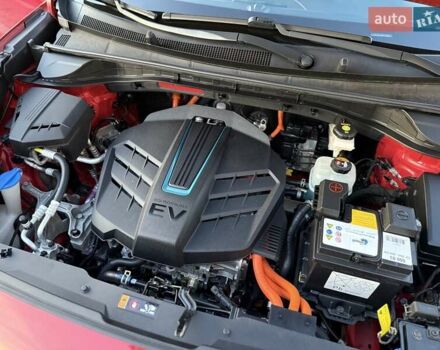 Красный Киа Niro, объемом двигателя 0 л и пробегом 67 тыс. км за 19850 $, фото 102 на Automoto.ua