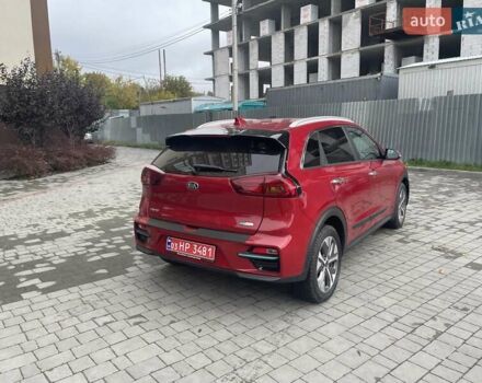 Красный Киа Niro, объемом двигателя 0 л и пробегом 124 тыс. км за 18200 $, фото 25 на Automoto.ua