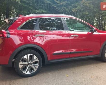 Киа Niro 2020 в Львове на Automoto.ua Красный Киа Niro, объемом двигателя 0 л и пробегом 105 тыс. км за 19999 $, фото 14 на Automoto.ua