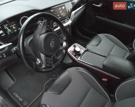 Красный Киа Niro, объемом двигателя 0 л и пробегом 87 тыс. км за 20492 $, фото 38 на Automoto.ua