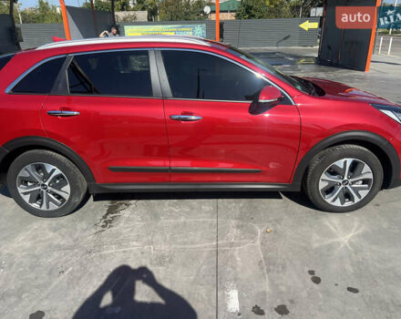Червоний Кіа Niro, об'ємом двигуна 0 л та пробігом 151 тис. км за 19999 $, фото 2 на Automoto.ua