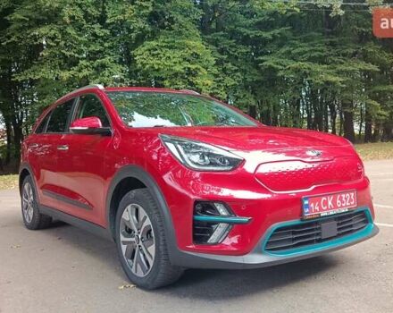 Киа Niro 2020 в Львове на Automoto.ua Красный Киа Niro, объемом двигателя 0 л и пробегом 105 тыс. км за 19999 $, фото 3 на Automoto.ua
