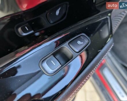 Червоний Кіа Niro, об'ємом двигуна 0 л та пробігом 146 тис. км за 19900 $, фото 15 на Automoto.ua