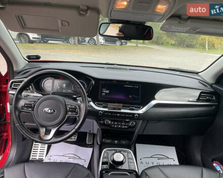 Красный Киа Niro, объемом двигателя 0 л и пробегом 70 тыс. км за 19600 $, фото 11 на Automoto.ua