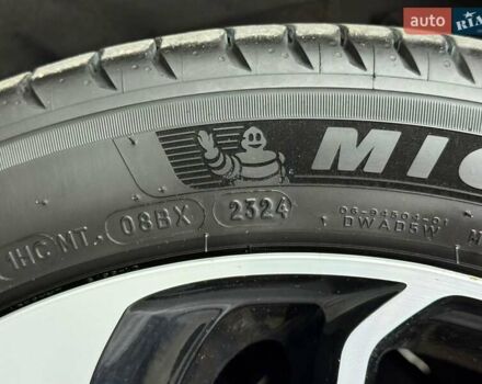 Червоний Кіа Niro, об'ємом двигуна 0 л та пробігом 110 тис. км за 19648 $, фото 11 на Automoto.ua