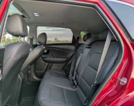 Красный Киа Niro, объемом двигателя 1.6 л и пробегом 39 тыс. км за 8700 $, фото 10 на Automoto.ua