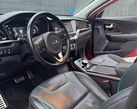 Красный Киа Niro, объемом двигателя 0 л и пробегом 144 тыс. км за 18800 $, фото 30 на Automoto.ua