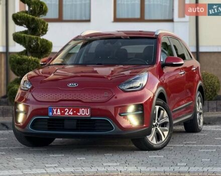 Красный Киа Niro, объемом двигателя 0 л и пробегом 67 тыс. км за 19850 $, фото 16 на Automoto.ua