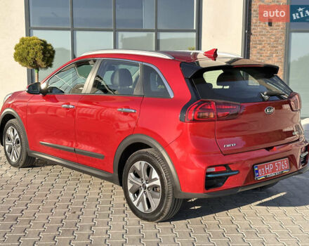 Красный Киа Niro, объемом двигателя 0 л и пробегом 161 тыс. км за 17950 $, фото 20 на Automoto.ua