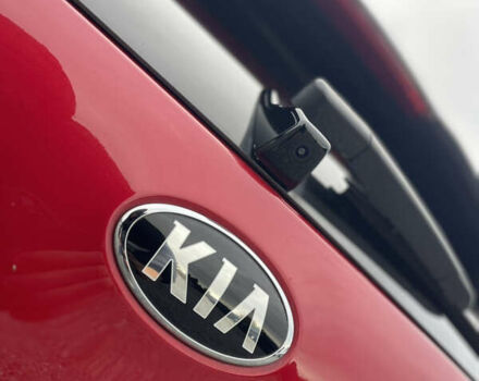 Киа Niro 2020 в Дрогобыче на Automoto.ua Красный Киа Niro, объемом двигателя 0 л и пробегом 159 тыс. км за 19399 $, фото 25 на Automoto.ua