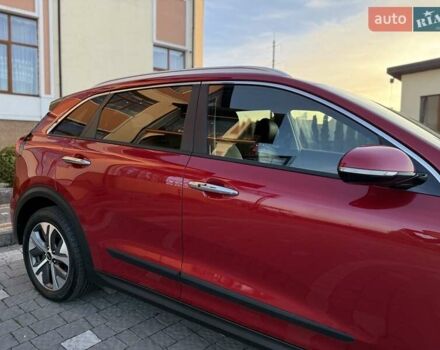 Красный Киа Niro, объемом двигателя 0 л и пробегом 67 тыс. км за 19850 $, фото 14 на Automoto.ua