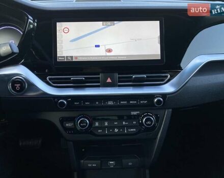 Червоний Кіа Niro, об'ємом двигуна 0 л та пробігом 128 тис. км за 19900 $, фото 38 на Automoto.ua