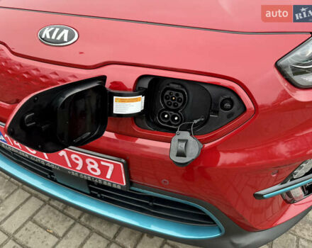 Червоний Кіа Niro, об'ємом двигуна 0 л та пробігом 128 тис. км за 19900 $, фото 15 на Automoto.ua