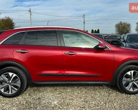 Червоний Кіа Niro, об'ємом двигуна 0 л та пробігом 61 тис. км за 23500 $, фото 25 на Automoto.ua