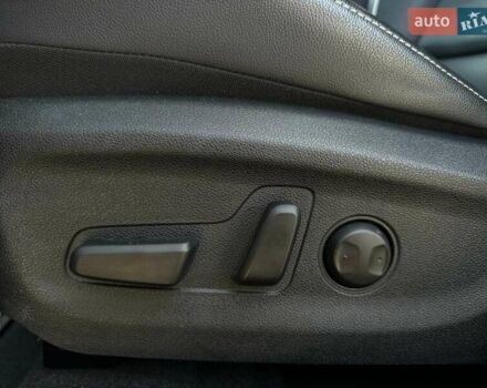 Червоний Кіа Niro, об'ємом двигуна 0 л та пробігом 48 тис. км за 23700 $, фото 31 на Automoto.ua