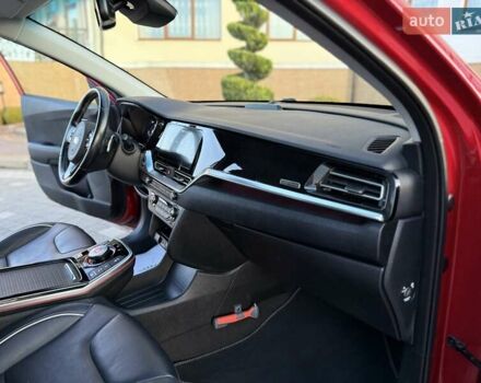 Красный Киа Niro, объемом двигателя 0 л и пробегом 67 тыс. км за 19850 $, фото 80 на Automoto.ua
