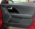 Червоний Кіа Niro, об'ємом двигуна 0 л та пробігом 110 тис. км за 19648 $, фото 22 на Automoto.ua