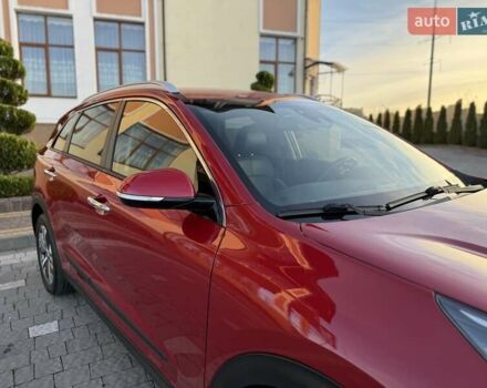 Красный Киа Niro, объемом двигателя 0 л и пробегом 67 тыс. км за 19850 $, фото 12 на Automoto.ua