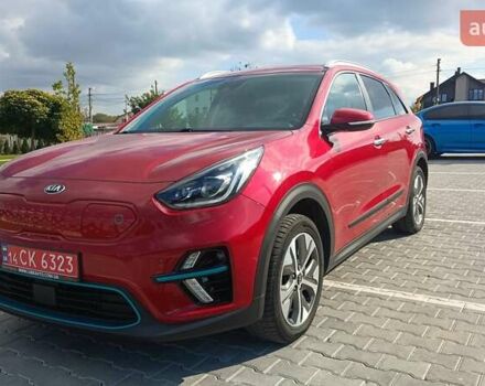 Красный Киа Niro, объемом двигателя 0 л и пробегом 105 тыс. км за 19999 $, фото 1 на Automoto.ua