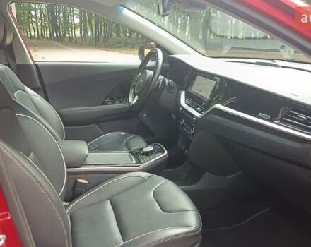 Киа Niro 2020 в Львове на Automoto.ua Красный Киа Niro, объемом двигателя 0 л и пробегом 105 тыс. км за 19999 $, фото 26 на Automoto.ua