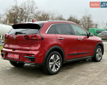 Червоний Кіа Niro, об'ємом двигуна 0 л та пробігом 128 тис. км за 19900 $, фото 11 на Automoto.ua