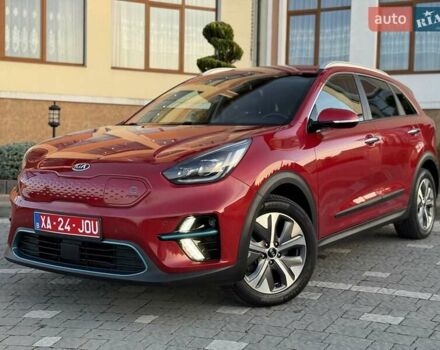 Красный Киа Niro, объемом двигателя 0 л и пробегом 67 тыс. км за 19850 $, фото 20 на Automoto.ua