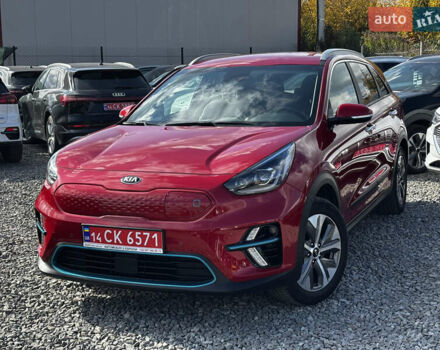 Красный Киа Niro, объемом двигателя 0 л и пробегом 44 тыс. км за 22600 $, фото 6 на Automoto.ua
