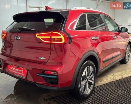 Красный Киа Niro, объемом двигателя 0 л и пробегом 47 тыс. км за 24900 $, фото 28 на Automoto.ua