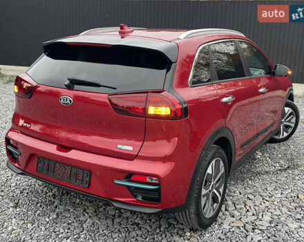 Киа Niro 2020 в Дрогобыче на Automoto.ua Красный Киа Niro, объемом двигателя 0 л и пробегом 159 тыс. км за 19399 $, фото 27 на Automoto.ua