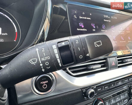 Красный Киа Niro, объемом двигателя 0 л и пробегом 161 тыс. км за 17950 $, фото 81 на Automoto.ua