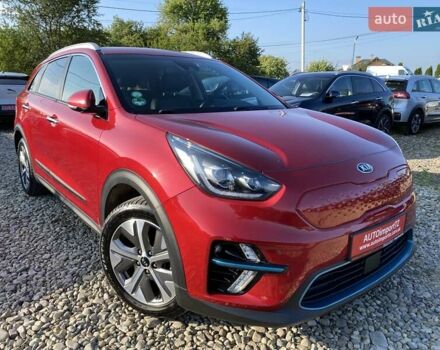 Червоний Кіа Niro, об'ємом двигуна 0 л та пробігом 128 тис. км за 19900 $, фото 16 на Automoto.ua
