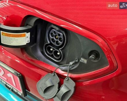 Червоний Кіа Niro, об'ємом двигуна 0 л та пробігом 110 тис. км за 19648 $, фото 6 на Automoto.ua