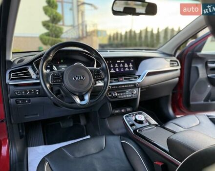 Красный Киа Niro, объемом двигателя 0 л и пробегом 67 тыс. км за 19850 $, фото 76 на Automoto.ua