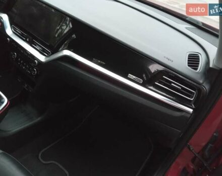 Красный Киа Niro, объемом двигателя 0 л и пробегом 87 тыс. км за 20492 $, фото 47 на Automoto.ua