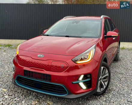 Киа Niro 2020 в Дрогобыче на Automoto.ua Красный Киа Niro, объемом двигателя 0 л и пробегом 159 тыс. км за 19399 $, фото 10 на Automoto.ua