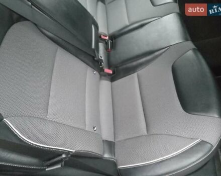 Красный Киа Niro, объемом двигателя 0 л и пробегом 87 тыс. км за 20492 $, фото 56 на Automoto.ua