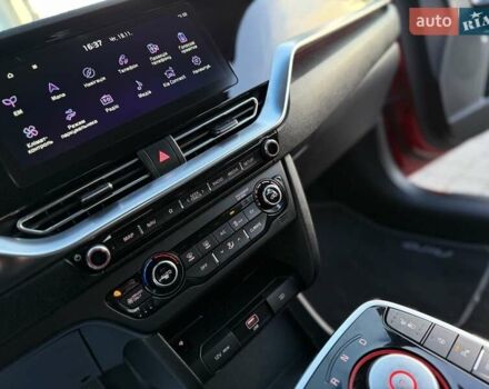 Красный Киа Niro, объемом двигателя 0 л и пробегом 67 тыс. км за 19850 $, фото 60 на Automoto.ua