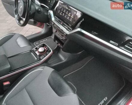 Красный Киа Niro, объемом двигателя 0 л и пробегом 87 тыс. км за 20492 $, фото 50 на Automoto.ua