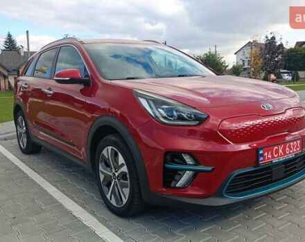 Красный Киа Niro, объемом двигателя 0 л и пробегом 105 тыс. км за 19999 $, фото 9 на Automoto.ua